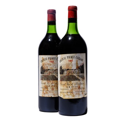 Lot 53 - 2 magnums 1982 Ch Picque Caillou