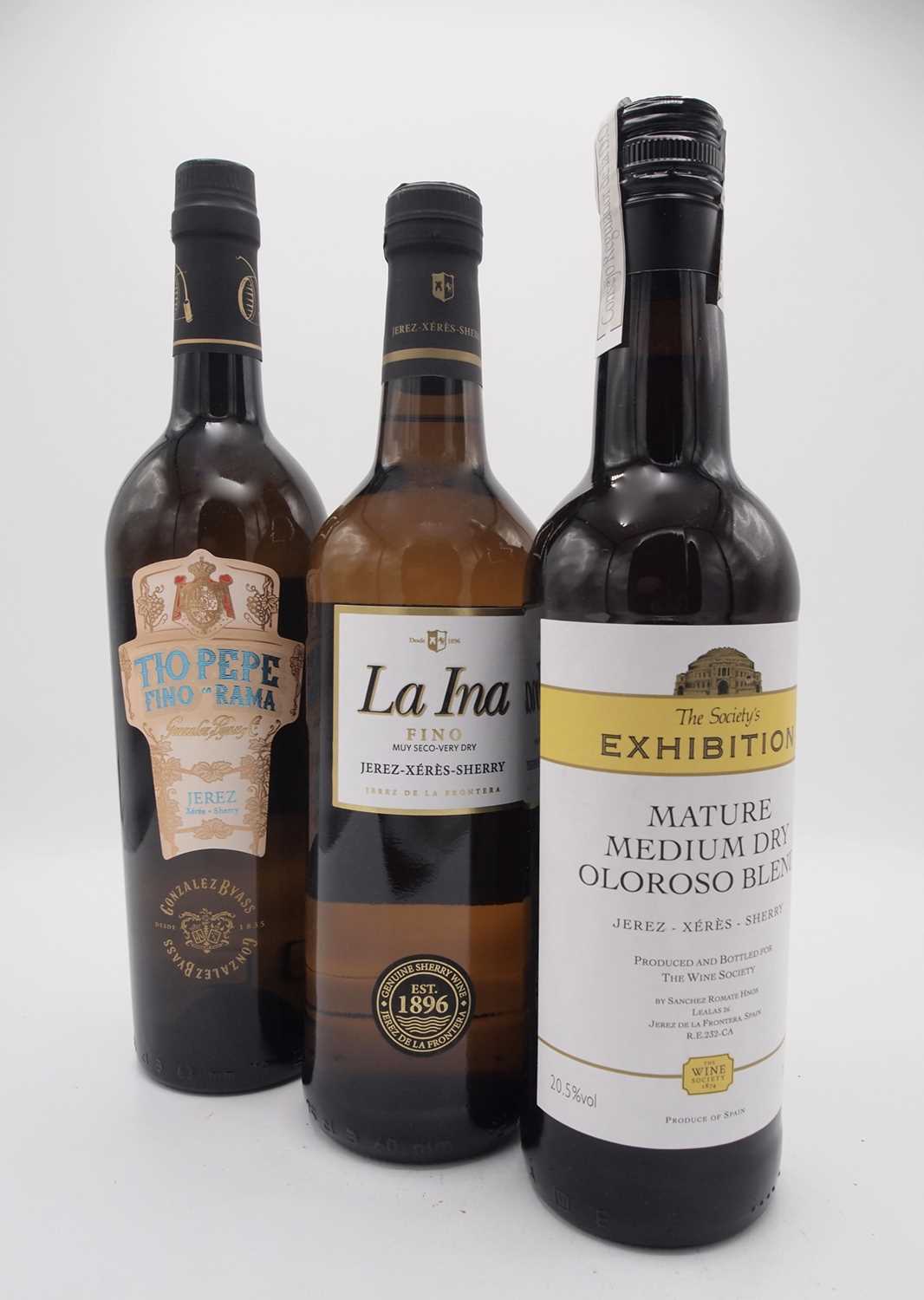Lot 32 - 14 bottles Mixed Sherry