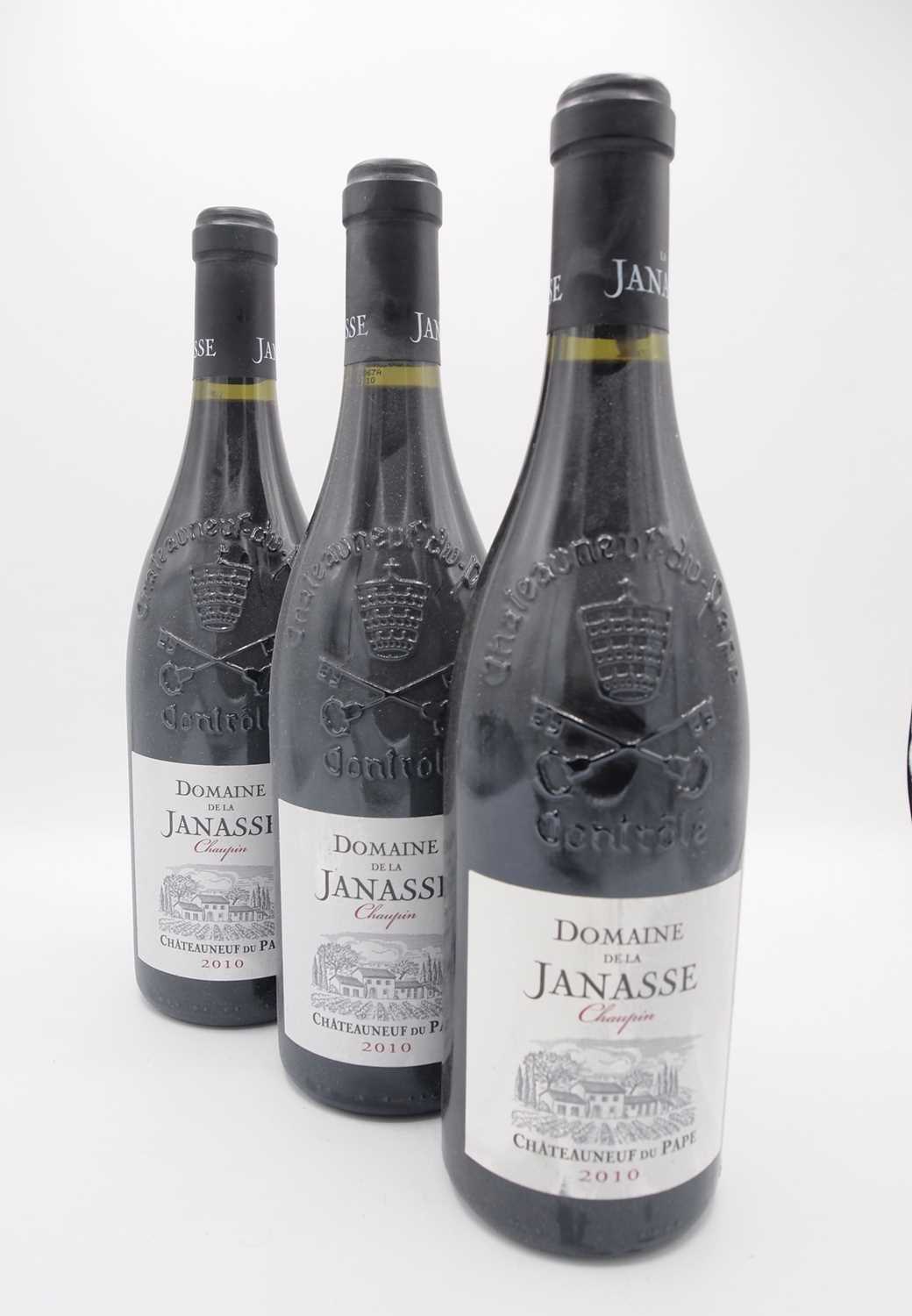 Lot 82 - 6 bottles 2010 Chateauneuf-du-Pape Chaupin Dmne de la Janasse