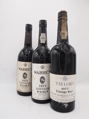Lot 21 - 3 bottles Mixed Vintage Port
