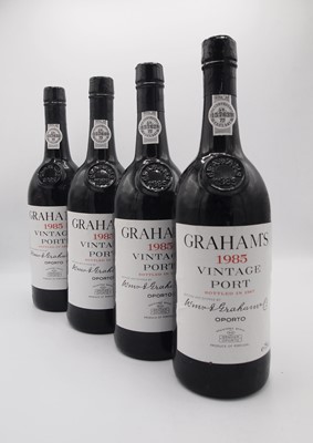 Lot 22 - 12 bottles Mixed Vintage Port