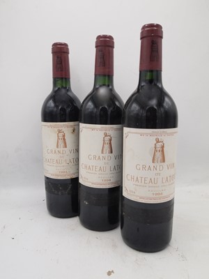 Lot 35 - 3 bottles 1994 Ch Latour