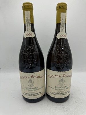 Lot 90 - 5 bottles 1998 Ch de Beaucastel Blanc