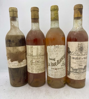 Lot 121 - 11 bottles Mixed Sauternes