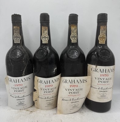 Lot 10 - 12 bottles 1970 Graham