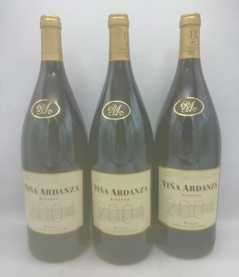 Lot 103 - 3 magnums 2004 Vina Ardanza