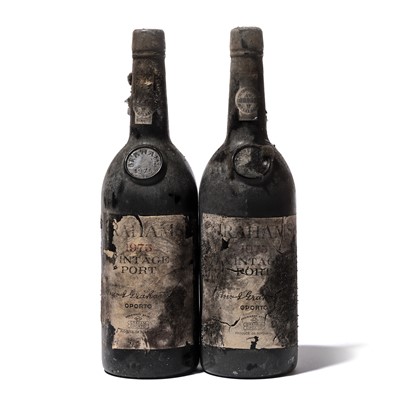 Lot 1 - 12 bottles 1975 Graham