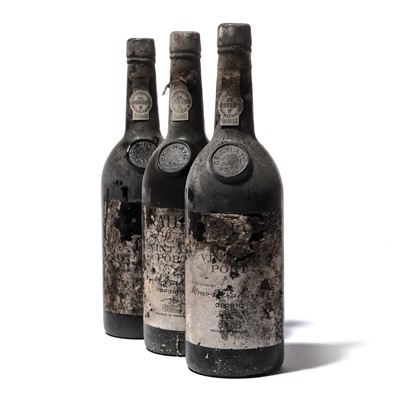 Lot 5 - 12 bottles 1975 Graham