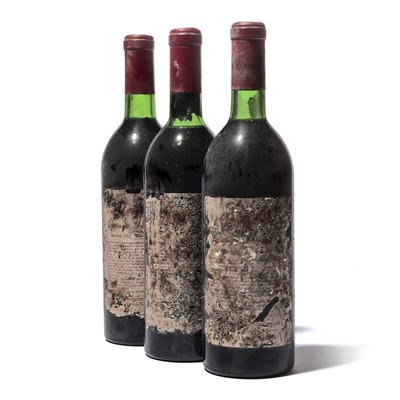 Lot 269 - 3 bottles 1982 Penfolds Grange