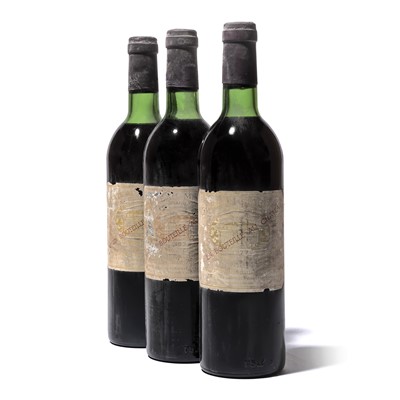 Lot 60 - 12 bottles 1977 Ch Margaux