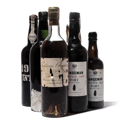 Lot 24 - 5 bottles and 2 half-bottles Mixed Port and Sauternes