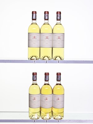 Lot 48 - 6 bottles Ch Pape Clement Blanc