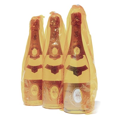 Lot 124 - 3 bottles 2002 Cristal